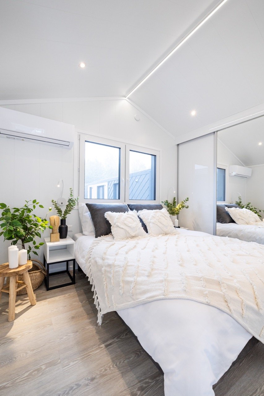 Groß (Jb Sky Light Schlafzimmer Schrank)